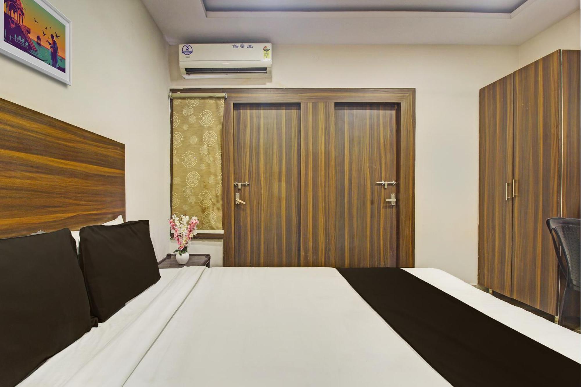 Hotel O Srujana Stay Inn ハイデラバード エクステリア 写真